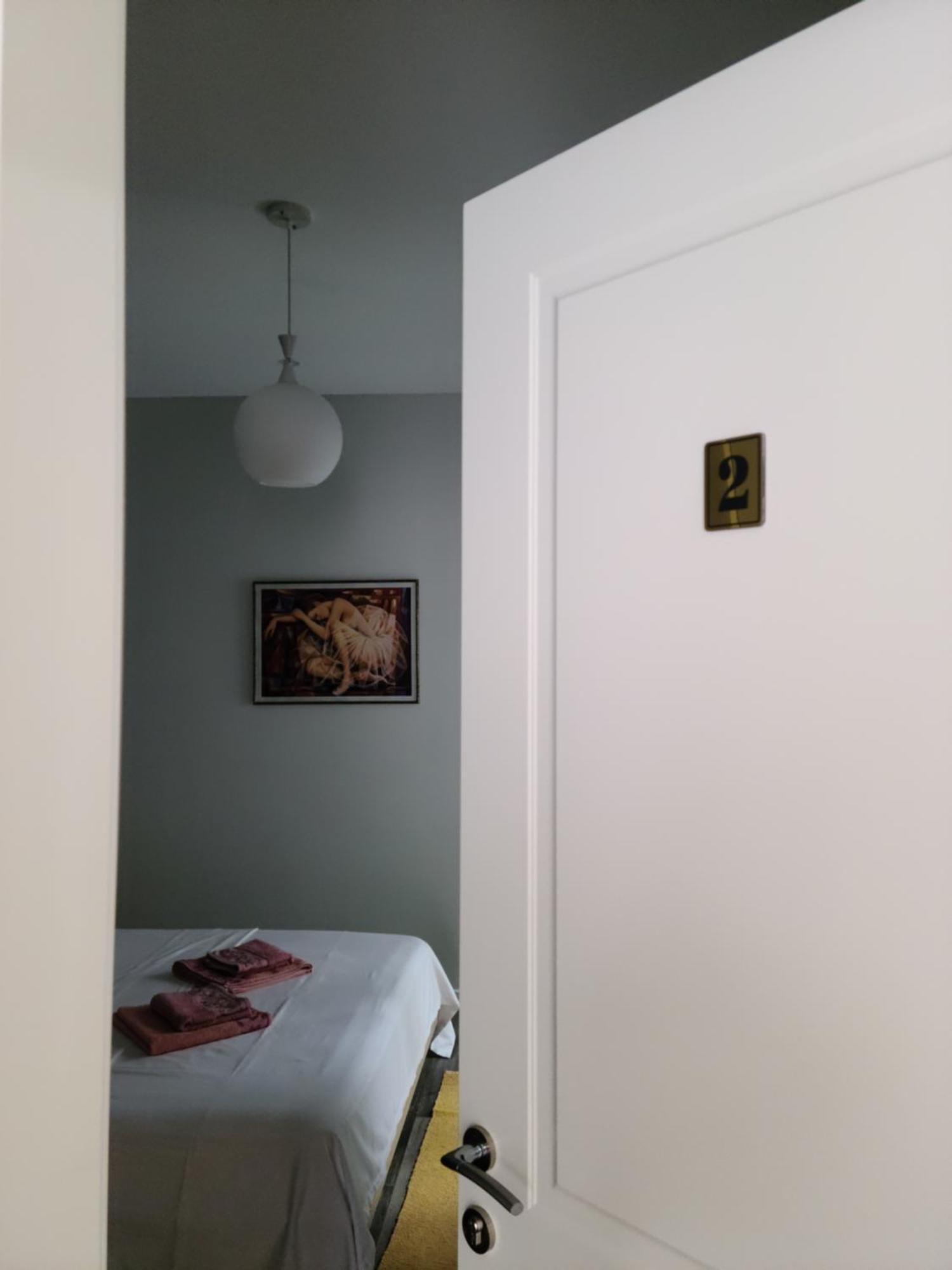 Travelers' Korca Home Buitenkant foto